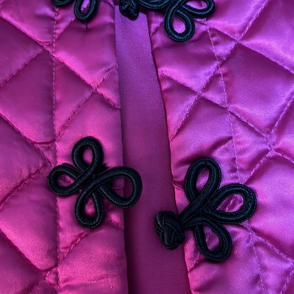 Vest - Picture 2 of 4